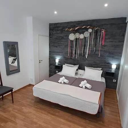 בית הארחה Casa 4p - House4people - Local *